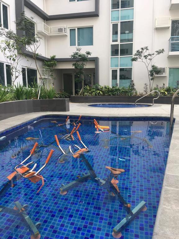 Furnished Studio Megaworld 7M Iloilo City Exterior photo